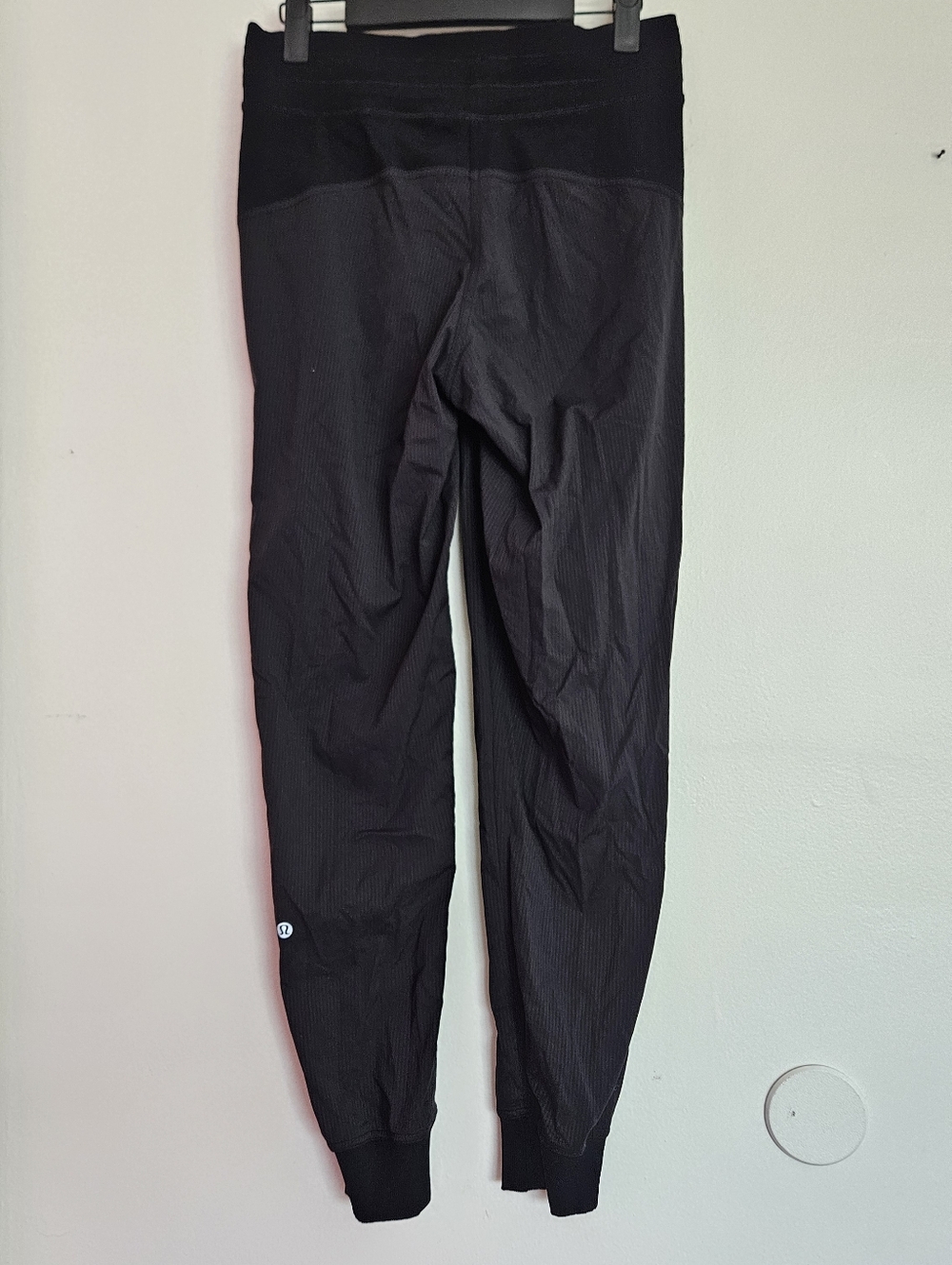 Lululemon Dance Studio Mid-Rise Jogger Size 4 Black - Picture 3 of 4